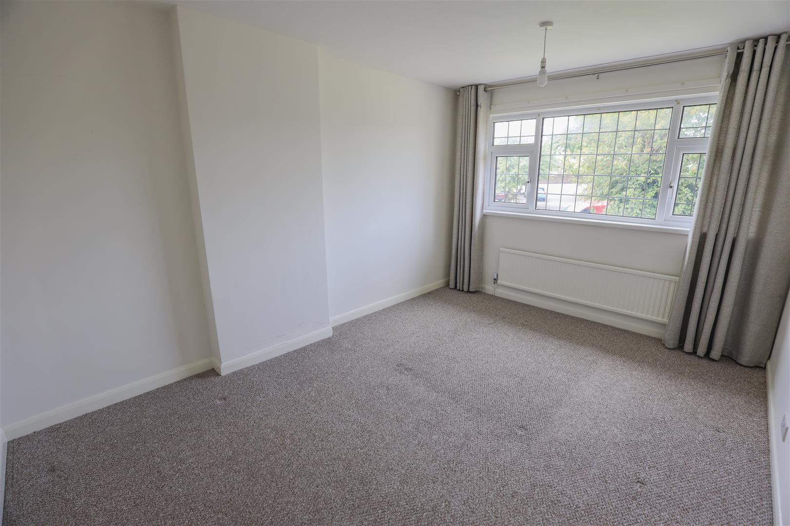 2 Druids Green, Cowbridge, Vale of Glamorgan, CF71 7BP